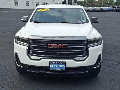 2023 GMC Acadia AT4