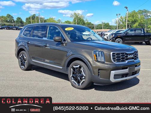 2023 Kia Telluride S