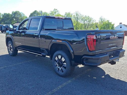 2025 GMC Sierra 2500 Denali