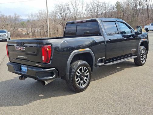 2021 GMC Sierra 2500 AT4
