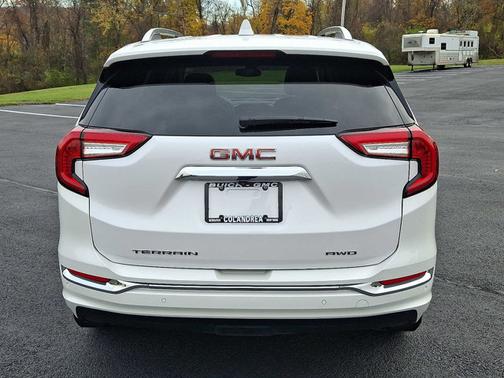 2023 GMC Terrain Denali