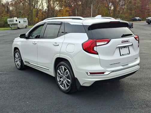 2023 GMC Terrain Denali