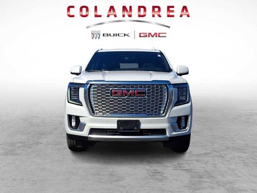 White Frost Tricoat 2021 GMC Yukon Denali