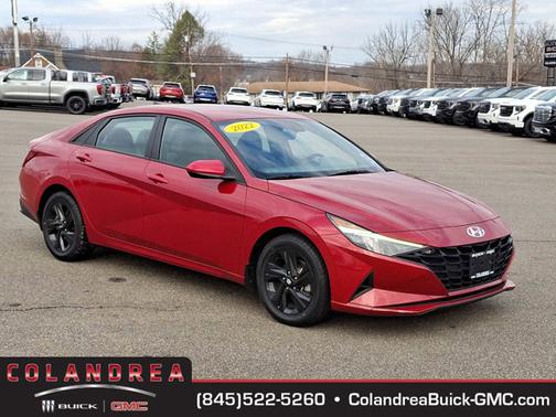 2022 Hyundai ELANTRA SEL