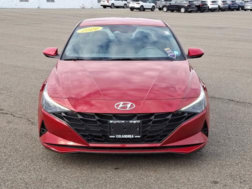 2022 Hyundai ELANTRA SEL