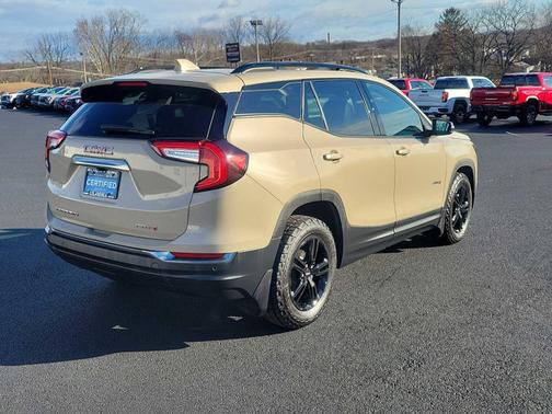 2022 GMC Terrain AT4