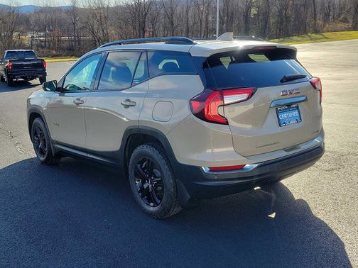 2022 GMC Terrain AT4