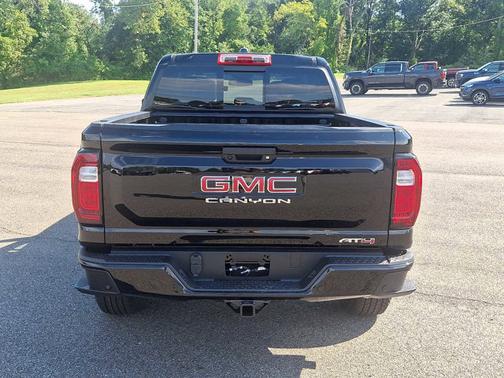 2026 GMC Canyon 4WD AT4