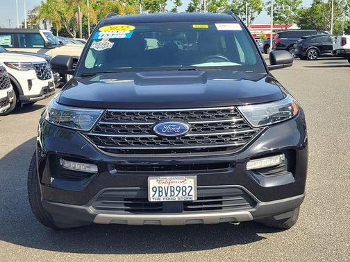 Agate Black Metallic 2022 Ford Explorer XLT