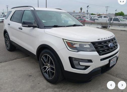 White Platinum Metallic Tri-Coat 2017 Ford Explorer sport