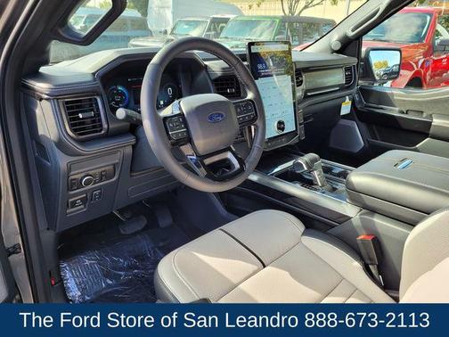 2025 Ford F-150 Lightning Platinum