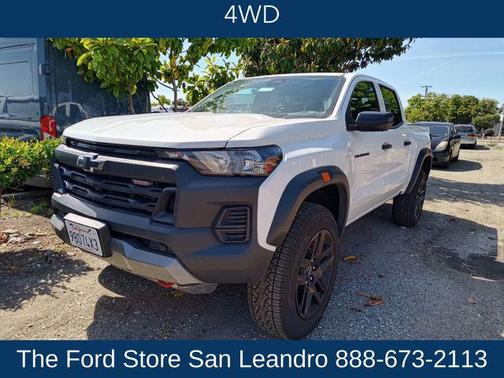 Summit White 2023 Chevrolet Colorado Trail Boss