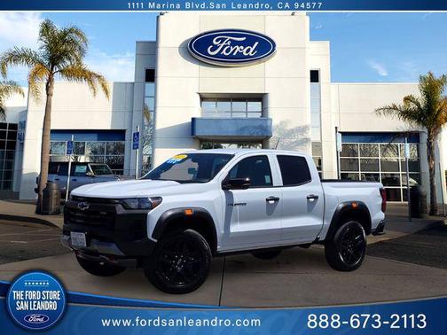 Summit White 2023 Chevrolet Colorado Trail Boss