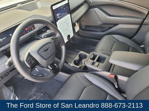 Star White Metallic Tri-Coat 2026 Ford Mustang Mach-E Premium