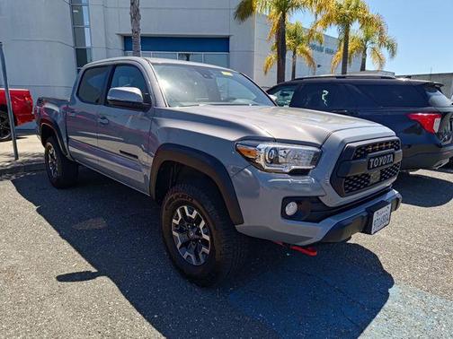 Cement 2021 Toyota Tacoma TRD Off Road