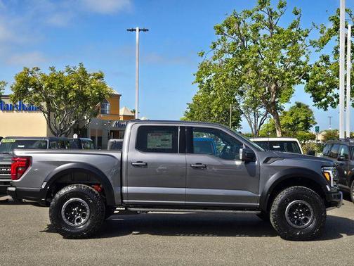 Carbonized Gray Metallic 2026 Ford F-150 Raptor