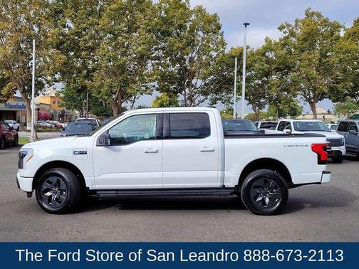 2025 Ford F-150 Lightning Flash