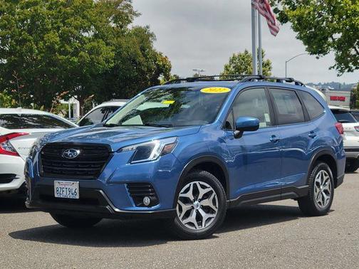 2022 Subaru Forester Premium