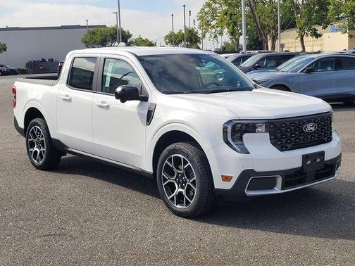 Oxford White 2026 Ford Maverick Lariat