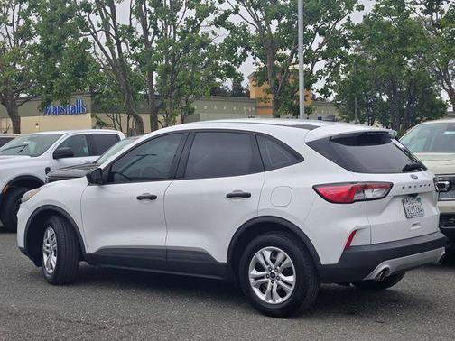 Oxford White 2022 Ford Escape S