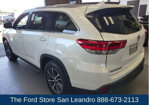 Blizzard Pearl 2019 Toyota Highlander XLE