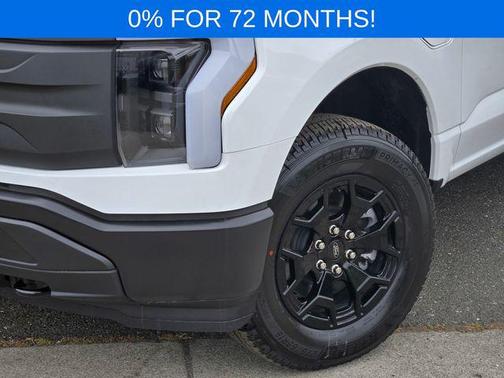 2025 Ford F-150 Lightning Pro