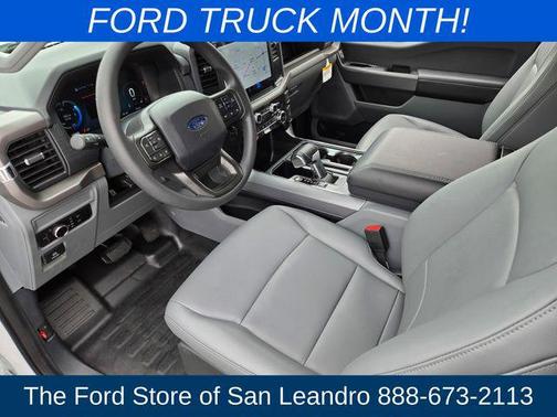 2025 Ford F-150 Lightning Pro