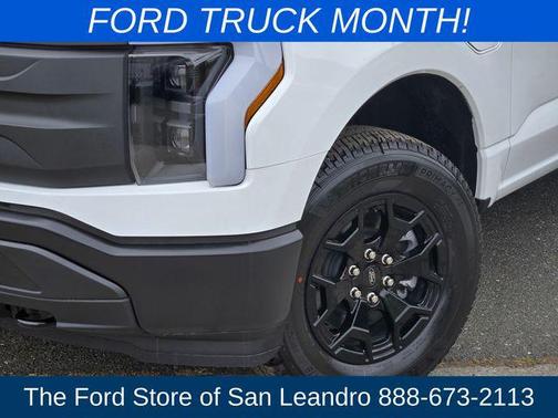 2025 Ford F-150 Lightning Pro