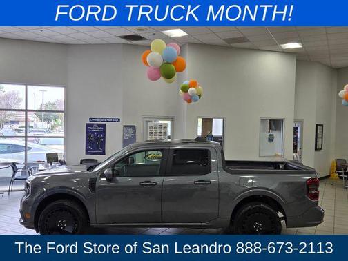 2025 Ford Maverick Lobo Standard