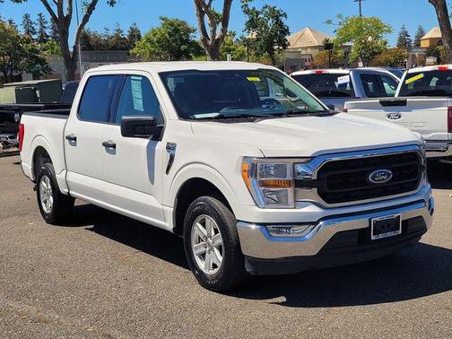 Oxford White 2022 Ford F-150 XLT
