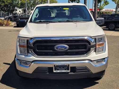 Oxford White 2022 Ford F-150 XLT