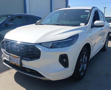 Star White Metallic Tri-Coat 2023 Ford Escape ST-Line Select