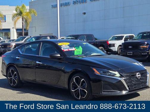 2025 Nissan Altima 2.5 SV