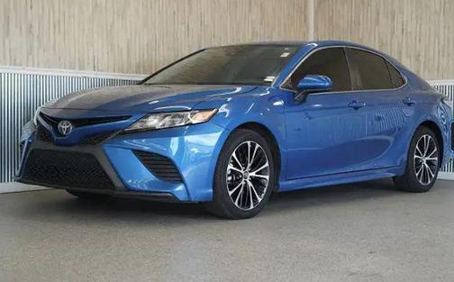Blue Streak Metallic 2018 Toyota Camry SE
