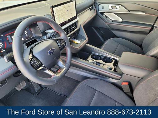 Star White Metallic Tri-Coat 2026 Ford Explorer ST
