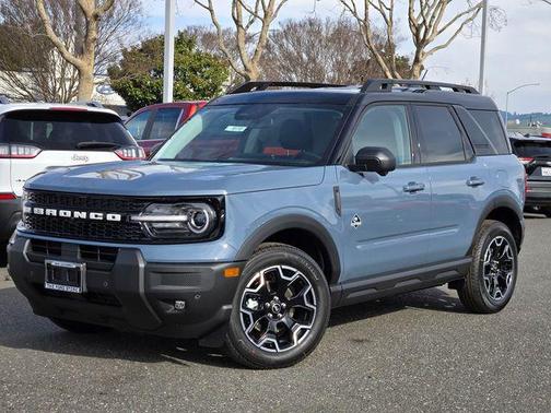 Azure Gray Metallic Tri-Coat 2025 Ford Bronco Sport Outer Banks