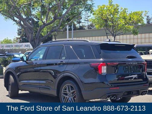 Agate Black Metallic 2026 Ford Explorer ST