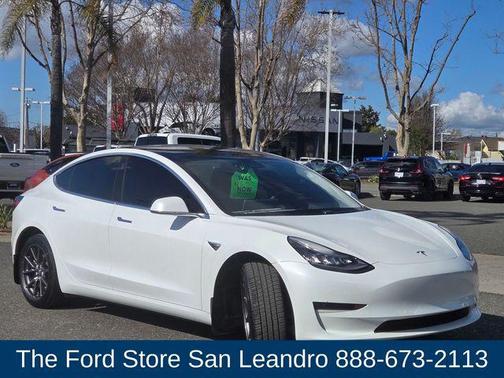2020 Tesla Model 3 Standard Range