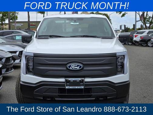 2025 Ford F-150 Lightning Pro