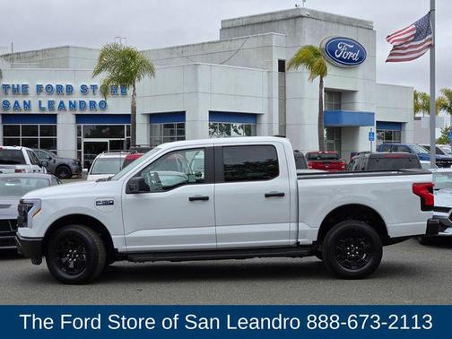 2025 Ford F-150 Lightning Pro