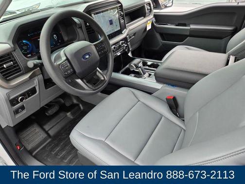 2025 Ford F-150 Lightning Pro