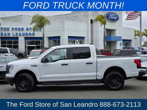 2025 Ford F-150 Lightning Pro