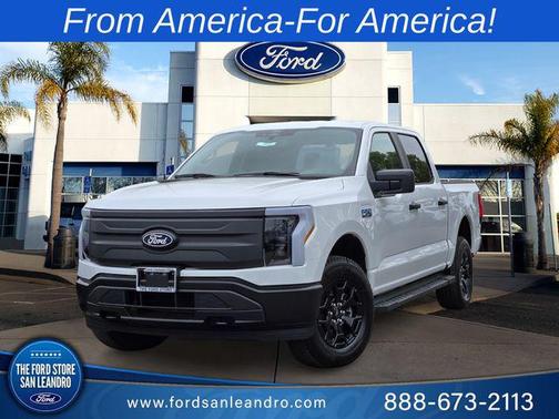 2025 Ford F-150 Lightning Pro