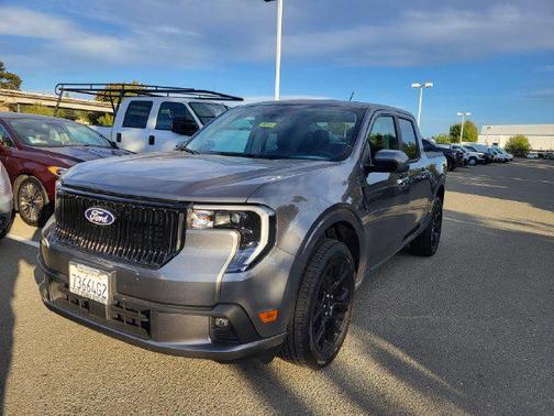 Carbonized Gray Metallic 2026 Ford Maverick Lobo Standard