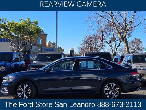 2022 Volkswagen Passat 2.0T SE