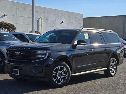 Agate Black Metallic 2026 Ford Expedition Max Active 4x4