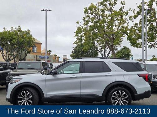 Space White Metallic 2026 Ford Explorer ST-Line