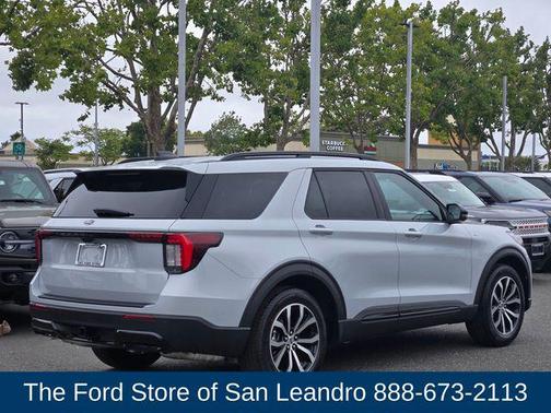 Space White Metallic 2026 Ford Explorer ST-Line