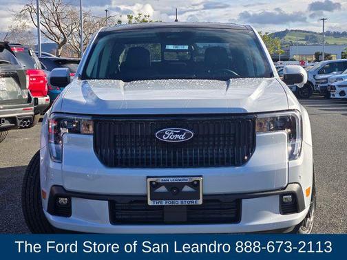 Space White Metallic 2026 Ford Maverick Lobo