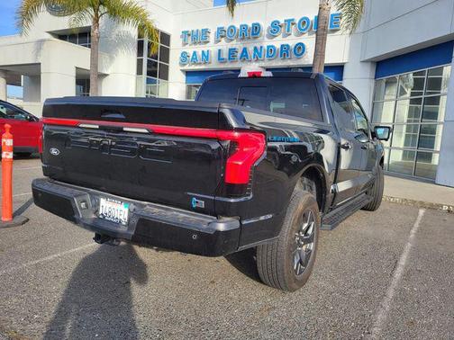 Agate Black Metallic 2024 Ford F-150 Lightning LARIAT